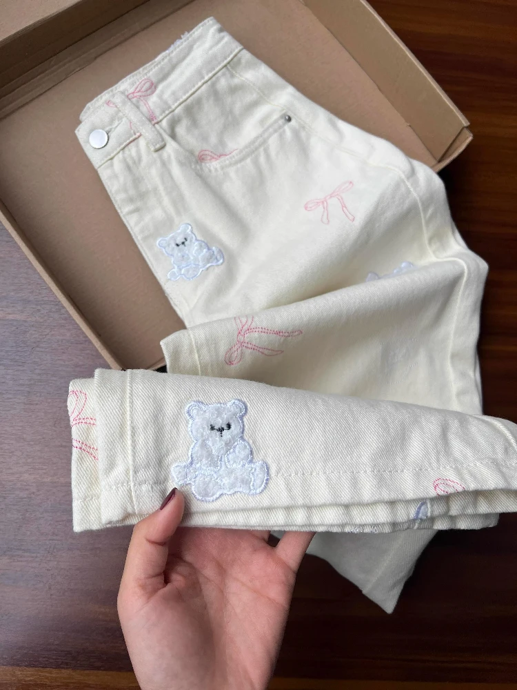 

Cute Comfortable Bear Embroidery Wide Leg High Waist Jeans Women's Summer Loose Fit Straight Leg Long Pants Casual Sle