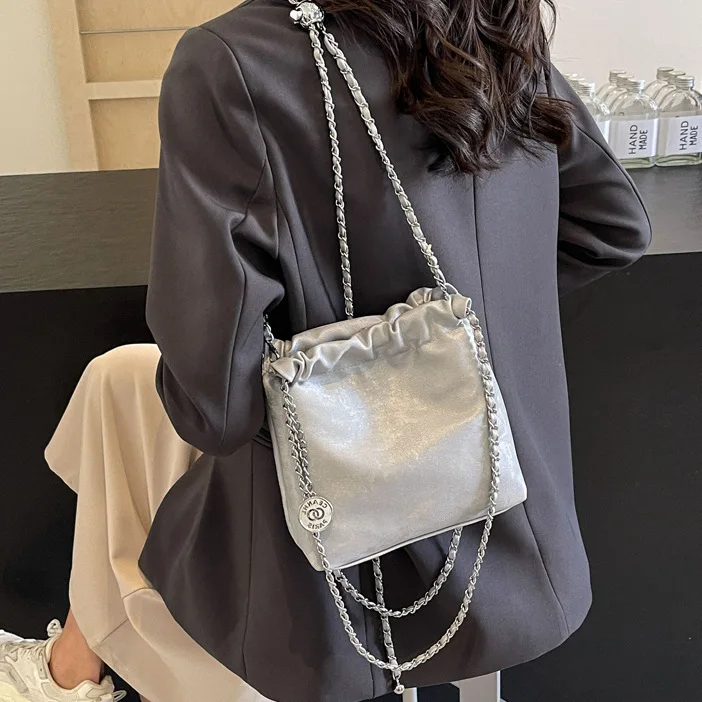 YOUDEYISI 2024 French minority pleated underarm bag female tide shoulder bag fashion minimalist chain bucket bag