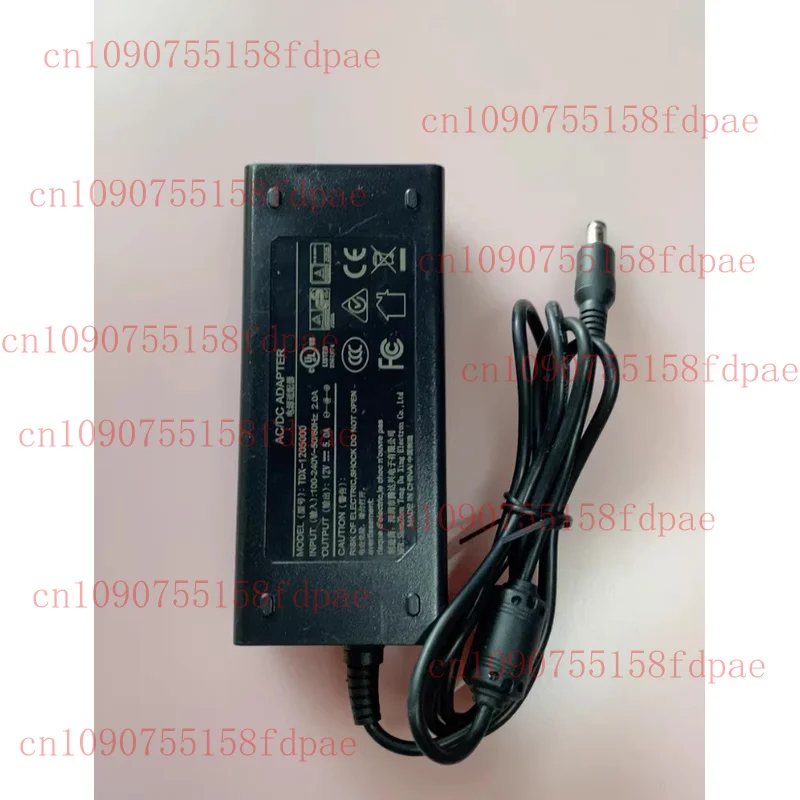 

TDX-1205000 12 В 5 А 5,5*2,1 Адаптер переменного тока Зарядное устройство