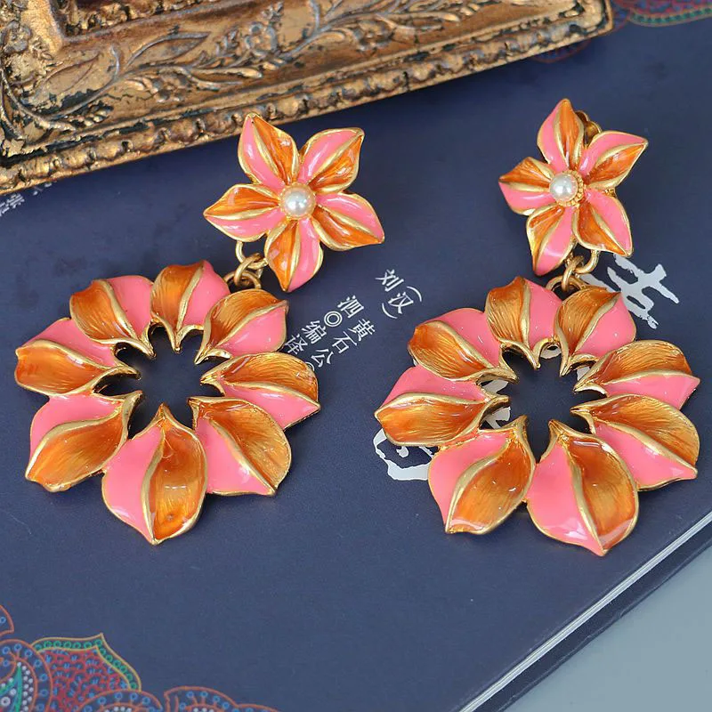 Vintage Statement Pink Enemal Flower Drop Earrings For Women Jewelry Runway Party T Show Fancy Trendy Boho INS Japan Korea