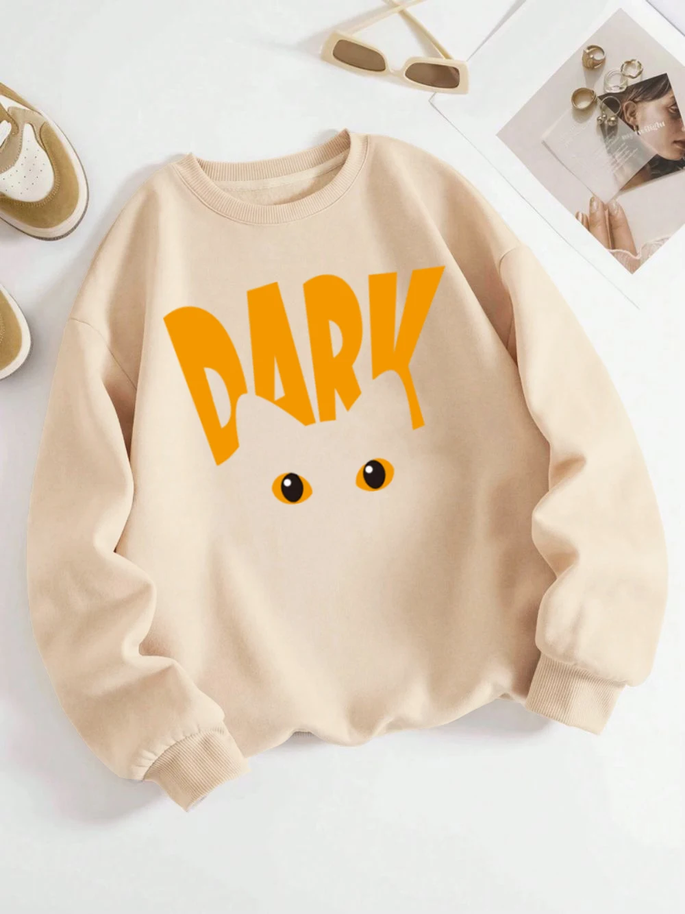 Eyes In The Dark Sweatshirts Women Letter Prints Hoodies Fleece Warm Crewneck Loose Pullover Autumn Comfortable Female Clothes