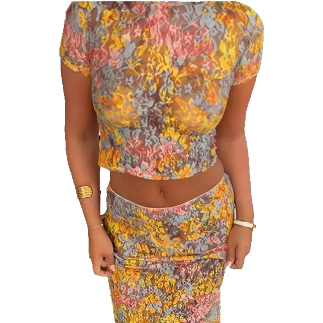 No verão de 2025, a nova moda feminina, lazer e coringa vestido de umbigo estampado terno temperamento elegante terno de duas peças