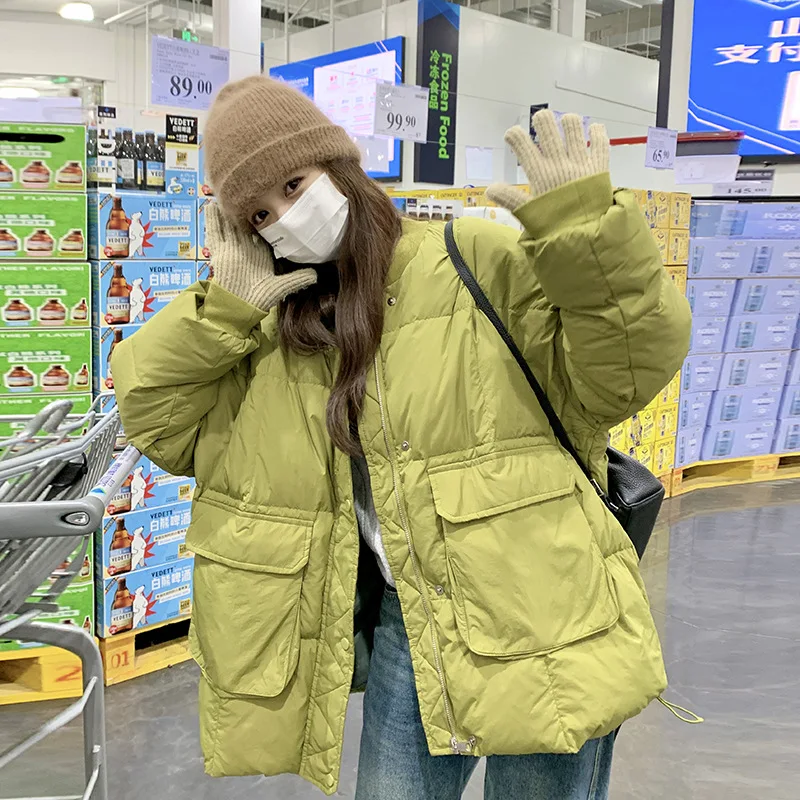 

Fruit green simple street down jacket women's 2025 winter new high-end sense popular round neck thick loose jacket
