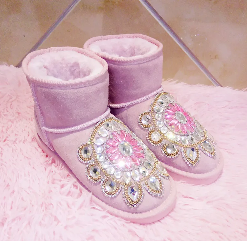 Handmade Rhinestones Women\'s Shoes Fur Snow Boots 2023 Winter New Round Toe Warm Flashing Diamond Cotton Shoes Ankle Boots Pink