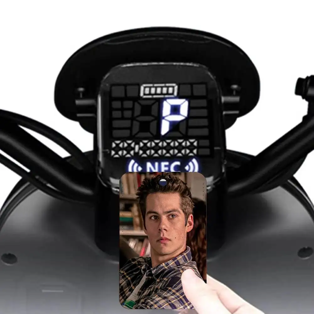 Custom Dylan O’Brien Rectangle ID Card Case Keychain Access Card Bag Key Tag Ring Leather Card Holder Key Ring Access