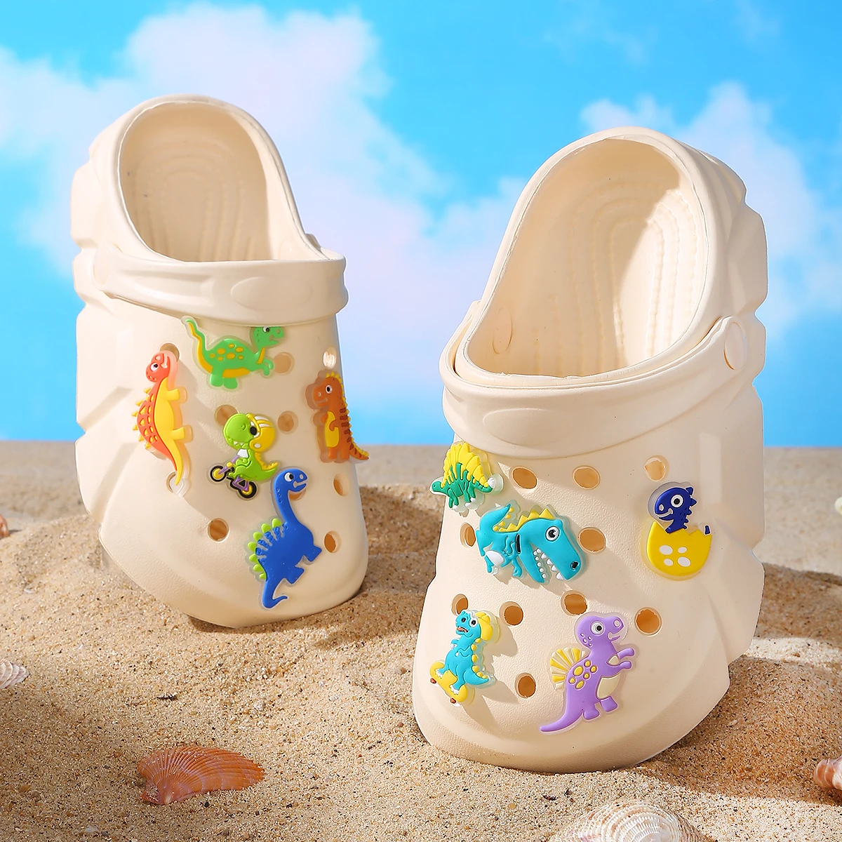 Boys' Casual Breathable Clogs with Luminous Cartoon Dinosaur Decoration, Lightweight Clogs for Shower, Beach and Pool 3057
