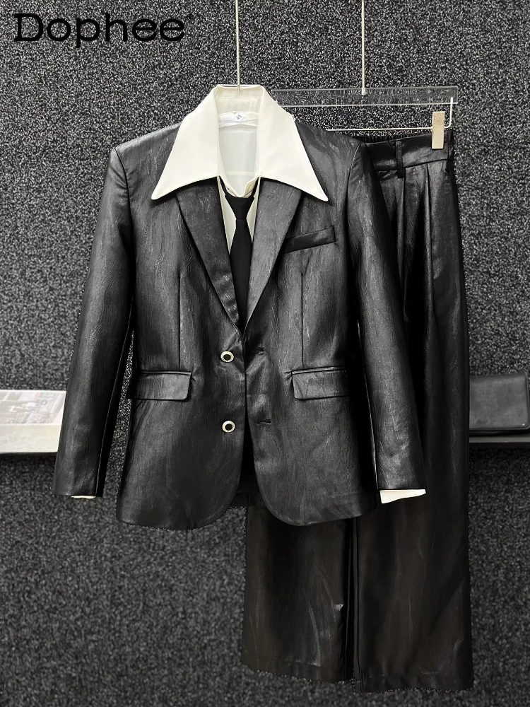 

Высококачественные комплекты костюмов из искусственной кожи для мужчин, осень 2023, новые модные комплекты из двух предметов, красивый пиджак с подкладкой на плечах, куртка, костюм, брюки, комплекты