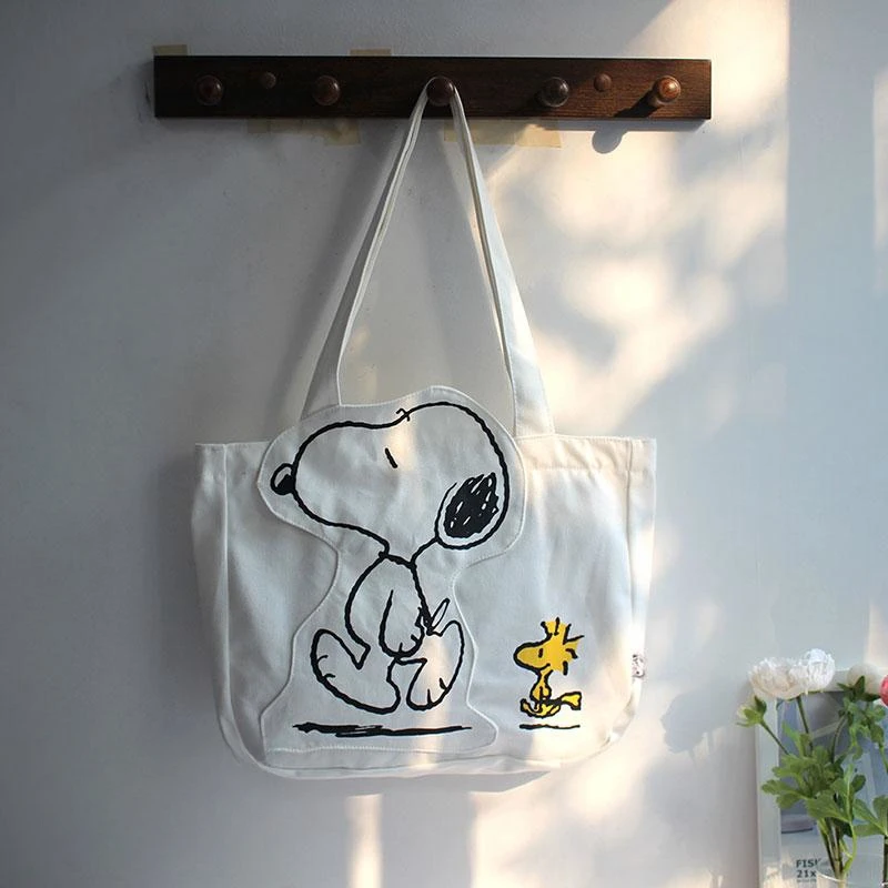 Snoppy Large-capacity Canvas Bag Cute Anime Peripheral Portable Class and Office Daily Shoulder Crossbody Bag for Girls and Boys