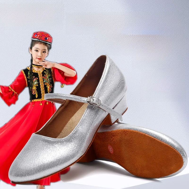 

2025 New Soft Bot Ladies Square Dance oes Low Heel Children's Profional Dance oes Silver Xinjiang Dance oes