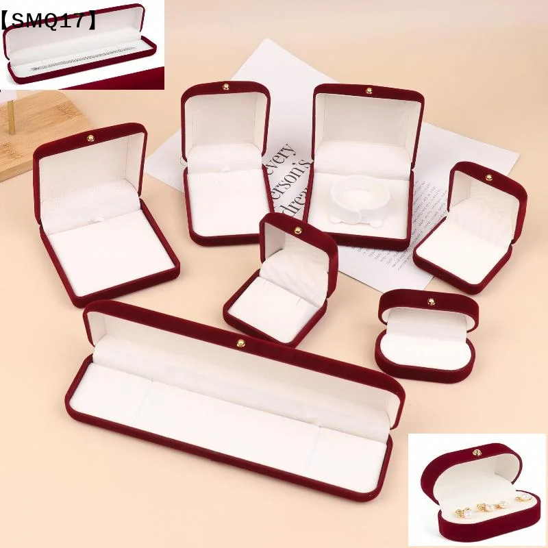 Flocking Gold Buckle Jewelry B - огляд і ціна Bar Cart Gold