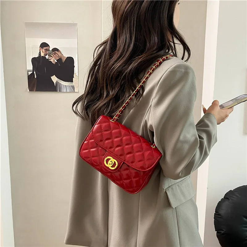 

Новинка 2024 года, стеганая сумка через плечо с цепочкой, женская роскошная мини-квадратная сумка, стильная универсальная сумка на каждый день