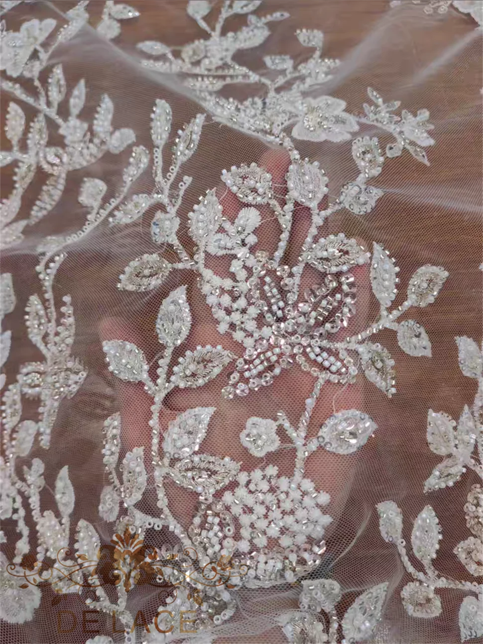 Hot Sale Floral Embroidered Lace Sequins Beaded Leaves Lace Wedding Dress