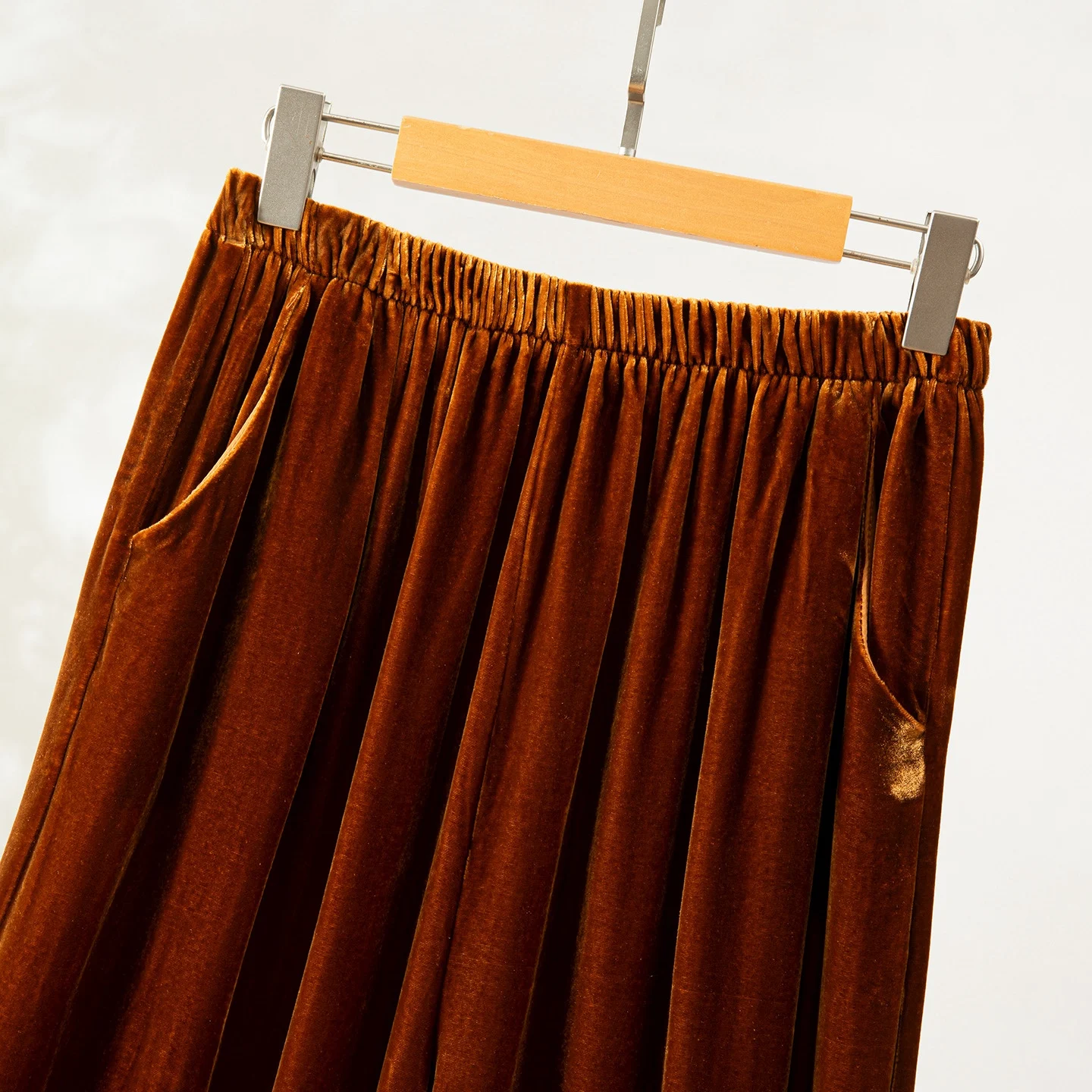 Autumn/Winter Fashion New Brown 30% Natural Mulberry Silk Velvet Retro High Waist Loose and Versatile Hanging Straight Leg Pants