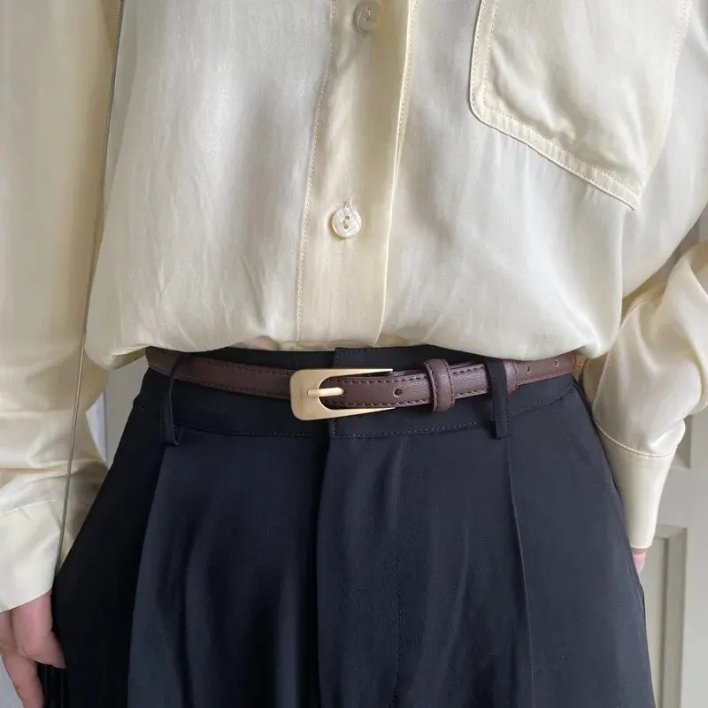 Damesriem Minimalistisch Trendy Dunne riem High-end Authentiek Casual Veelzijdig Naaldknoopriem met rokken Jeans Dame Riemen Nieuw