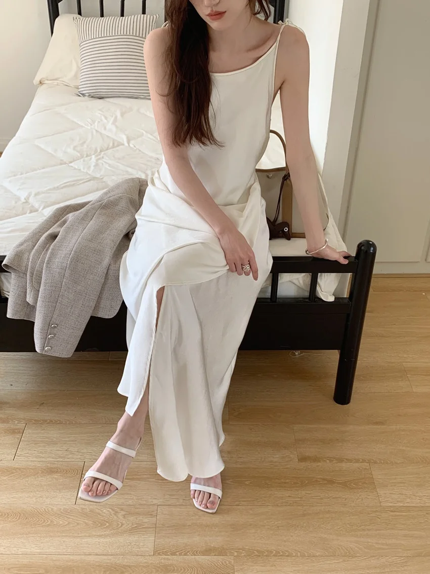 الغريبة كيتي فستان زفاف طويل أنيق شارع العليا الصيف بلا أكمام 2025 جديد سليم الساتان شيك لطيف Mujer الصلبة إغلاق الخصر