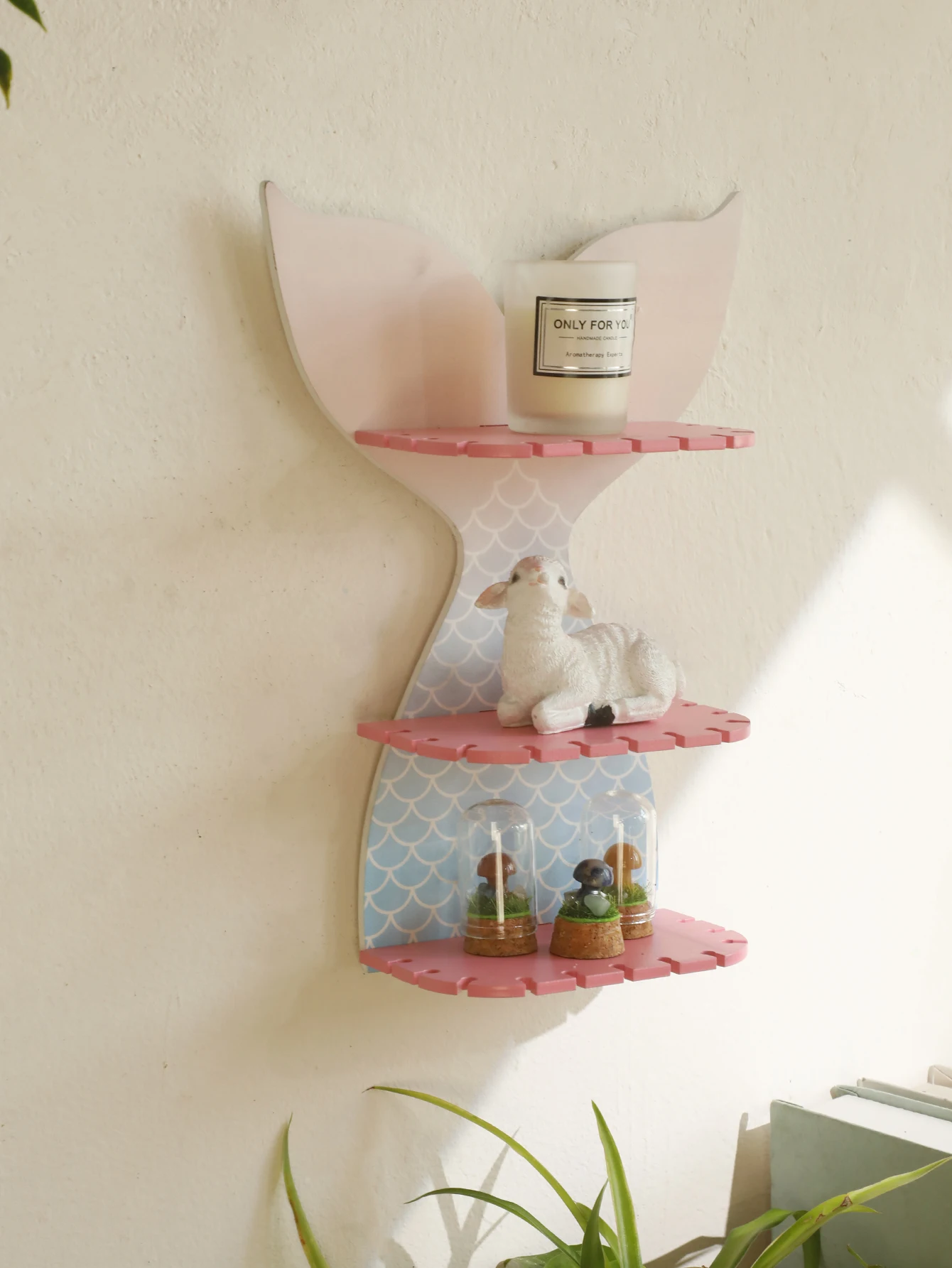 3Tier Mermaid Tail Wall Shelf, Floating Wall Shelf，Crystal Essential Oil Display，Wall Mounted Aromatherapy Holder，Art Home Decor