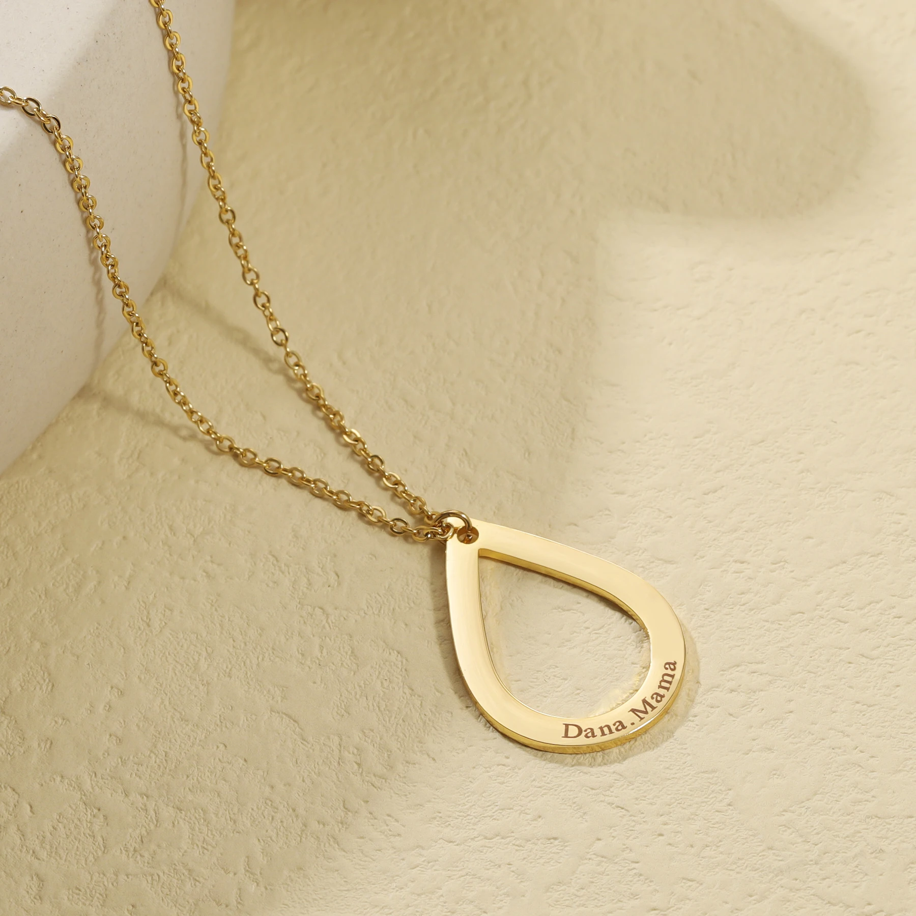 Customized Name Teardrop-Shaped Engraved Necklace Personalized Stainless Steel Exquisite Jewelry Memorial Gift For The Best Her