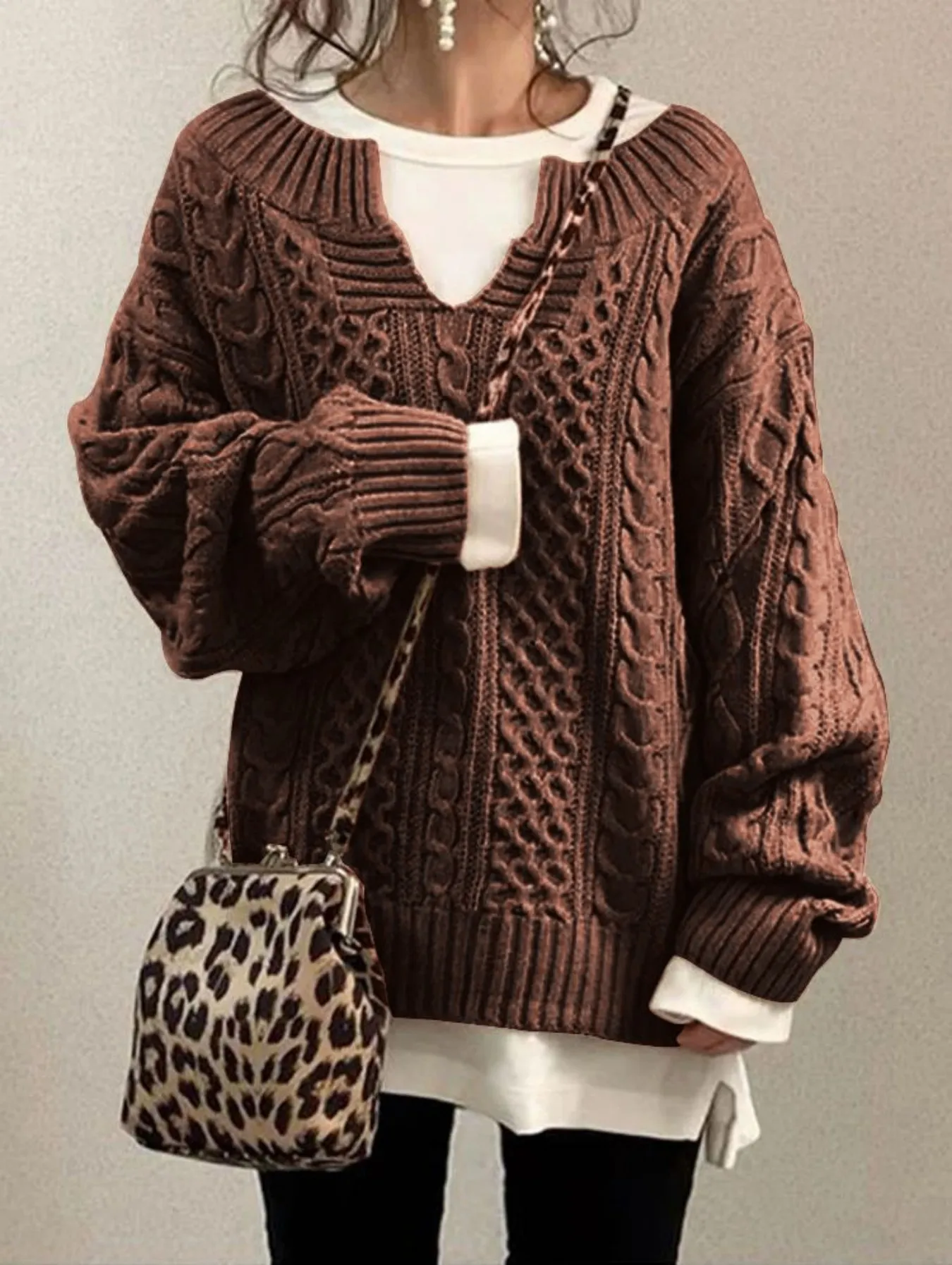 

Women's Oversized Cable Knit Jumper Loose Fit V Neck Balloon Sleeve Pullover for Fall Daily Wear