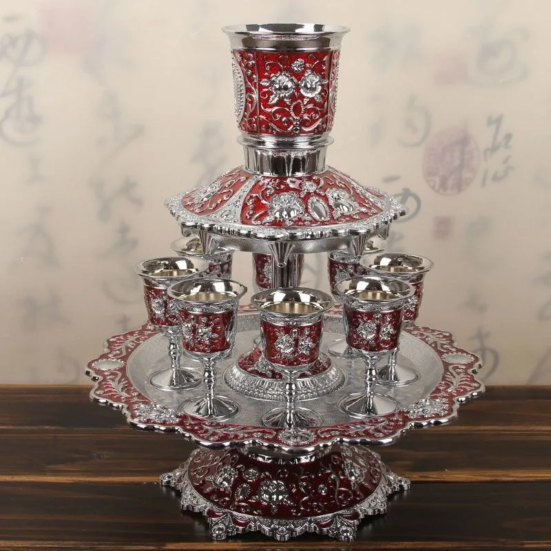 Automatic wine dispenser wine set, household Baijiu cup goblet, court wind crystal glass wine glass, high-end gift.