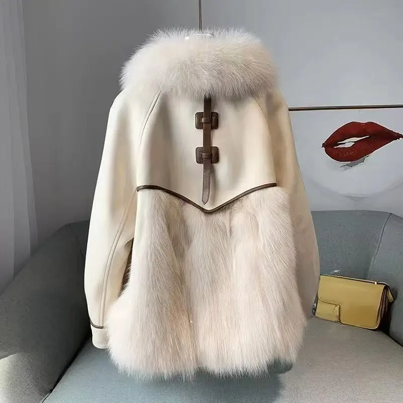 Manteau élégant avec ceinture et grand col en fourrure pour femme, veste d'hiver en fourrure de coton pour fille, tempérament à la mode, nouvelle collection 2025