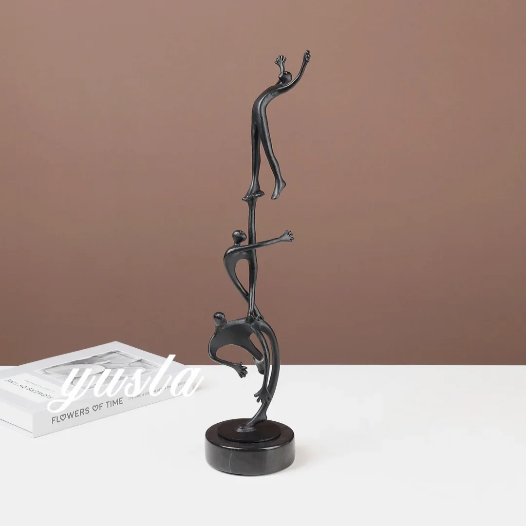 

Чугунная скульптура с персонажами для дома, гостиной, распродажа, Офисная модель, комнаты, входа, кабинета, мягкое украшение