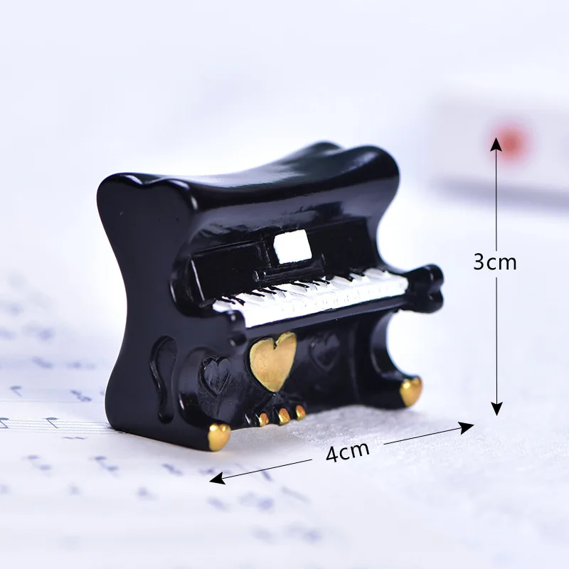 1pc Retro Chinese Style Instrument Miniatures Guzheng Pipa Resin Ornament Piano Saxophone Micro Landscape Scene Decor