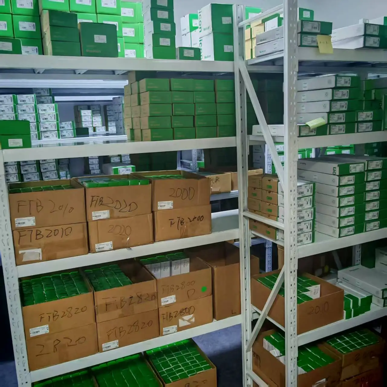 BMXCRA31210 وحدة واجهة معالج إيثرنت IO عالية الأداء Modicon X80 وحدة تحكم قابلة للبرمجة العلامة التجارية الجديدة الأصلية