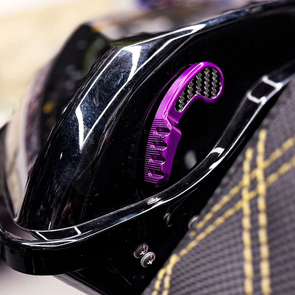 

Алюминий с ЧПУ T6061, красный комплект защелок для седельной сумки, защелки для седельной сумки, подъемник и настоящий бакер из углеродного волокна для Road King Special