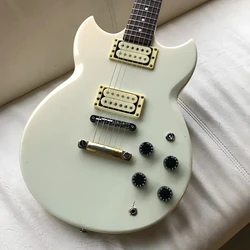 6 Strings Electric Guitar with Chrome Hardware,Rosewood Fretboard,Offer Customized