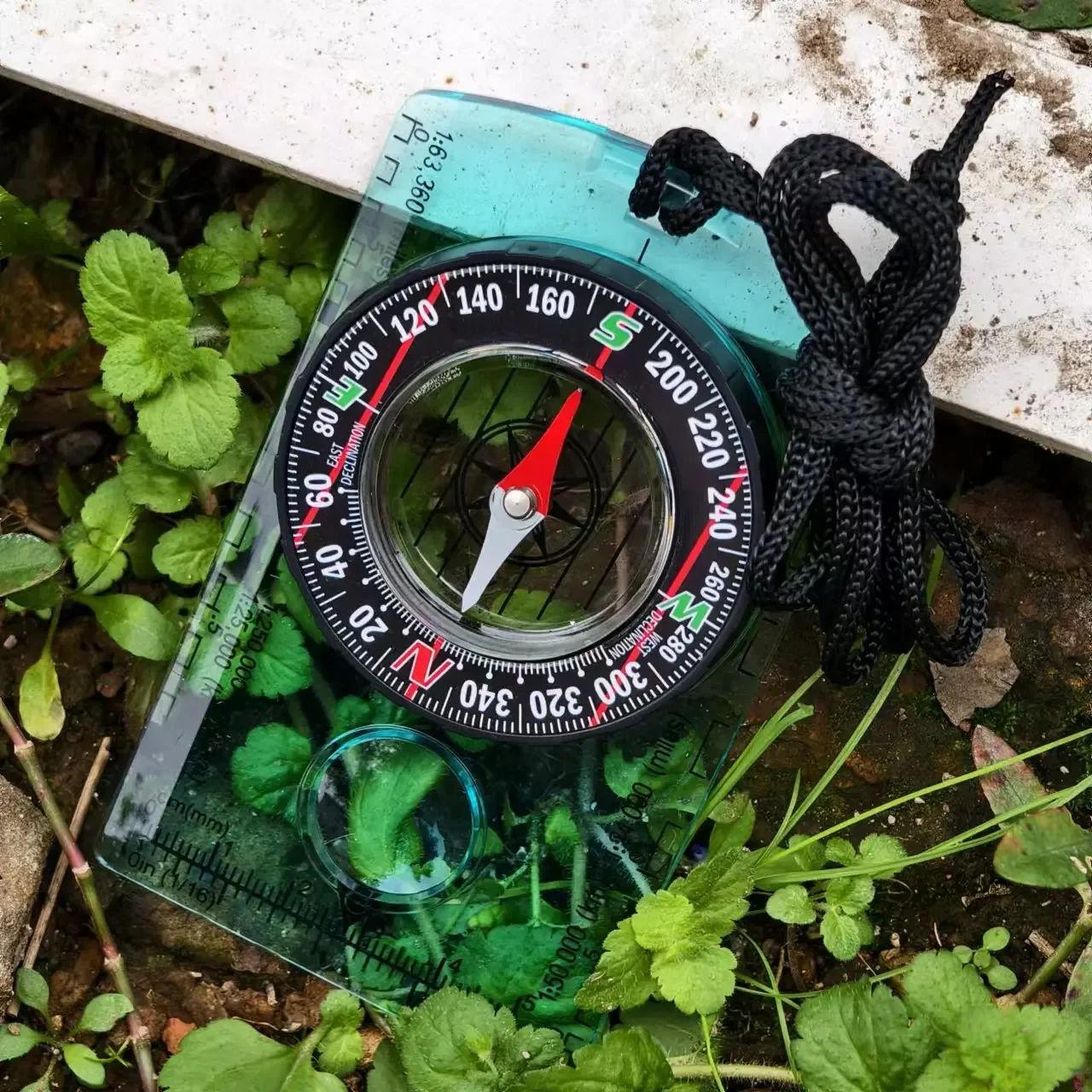 Multifunctional Outdoor Compass Proportional Mapping Ruler Compass Suitable for Hiking Reconnaissance Camping Navigation