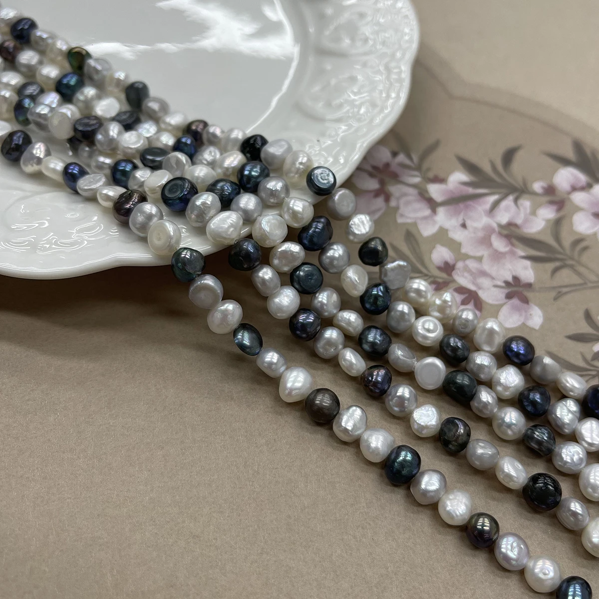 6-7mm Natural Freshwater Pearl Beads Two Sided Light Pearl Loose Spacer Beaded for Making DIY Jewelry Necklace Bracelet 36cm
