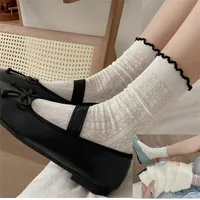 1-18 Pairs Women Hollow out Mesh Mid Tube Socks Fashionable Wrinkled Edge Summer Breathable Comfortable Sweet Style female Socks