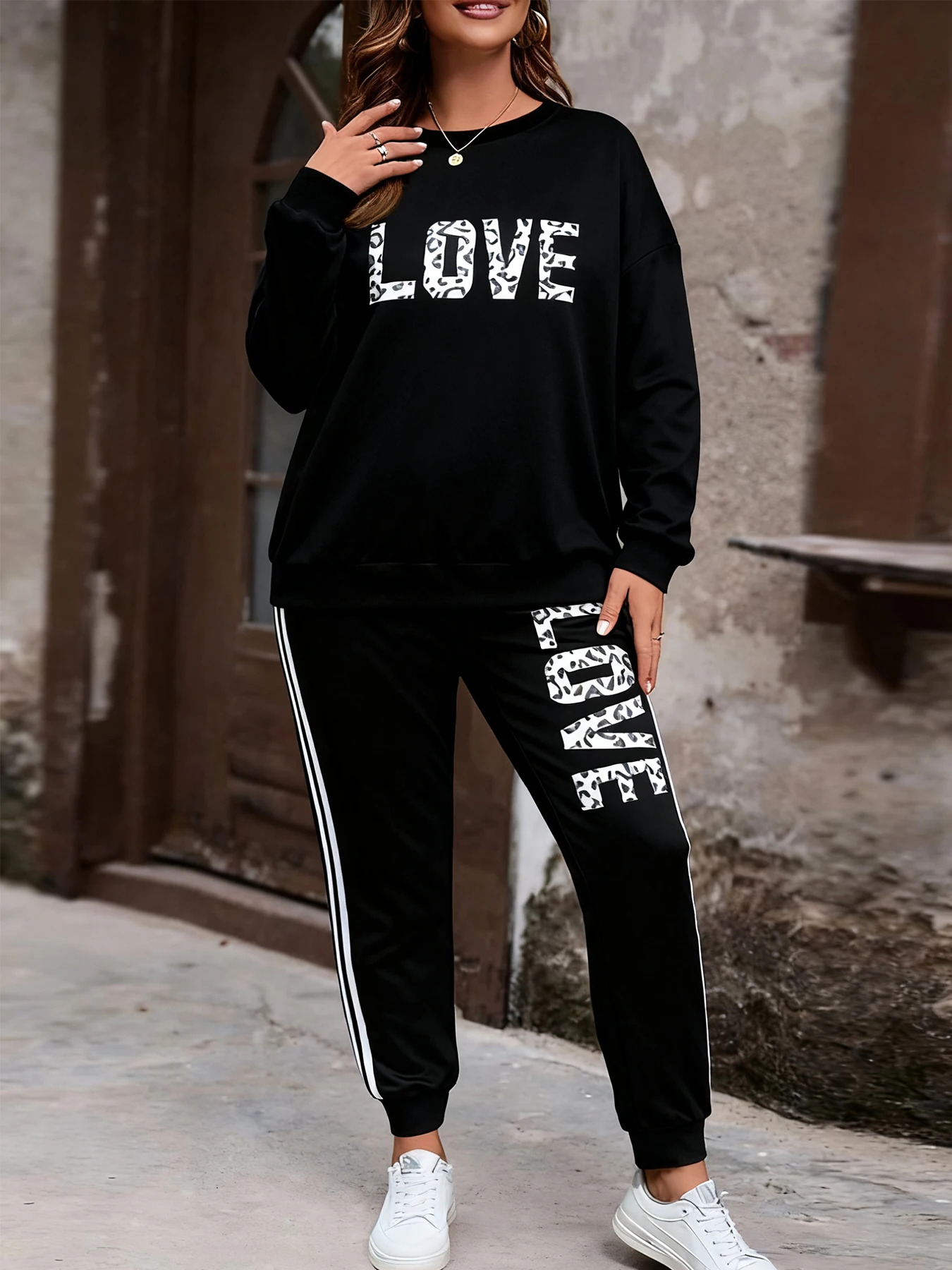 Plus Size Women 2 Piece Matching Tracksuit Set Leopard LOVE Letter Print Crew Neck Long Sleeve Sweatshirt Dual White Side Stripe