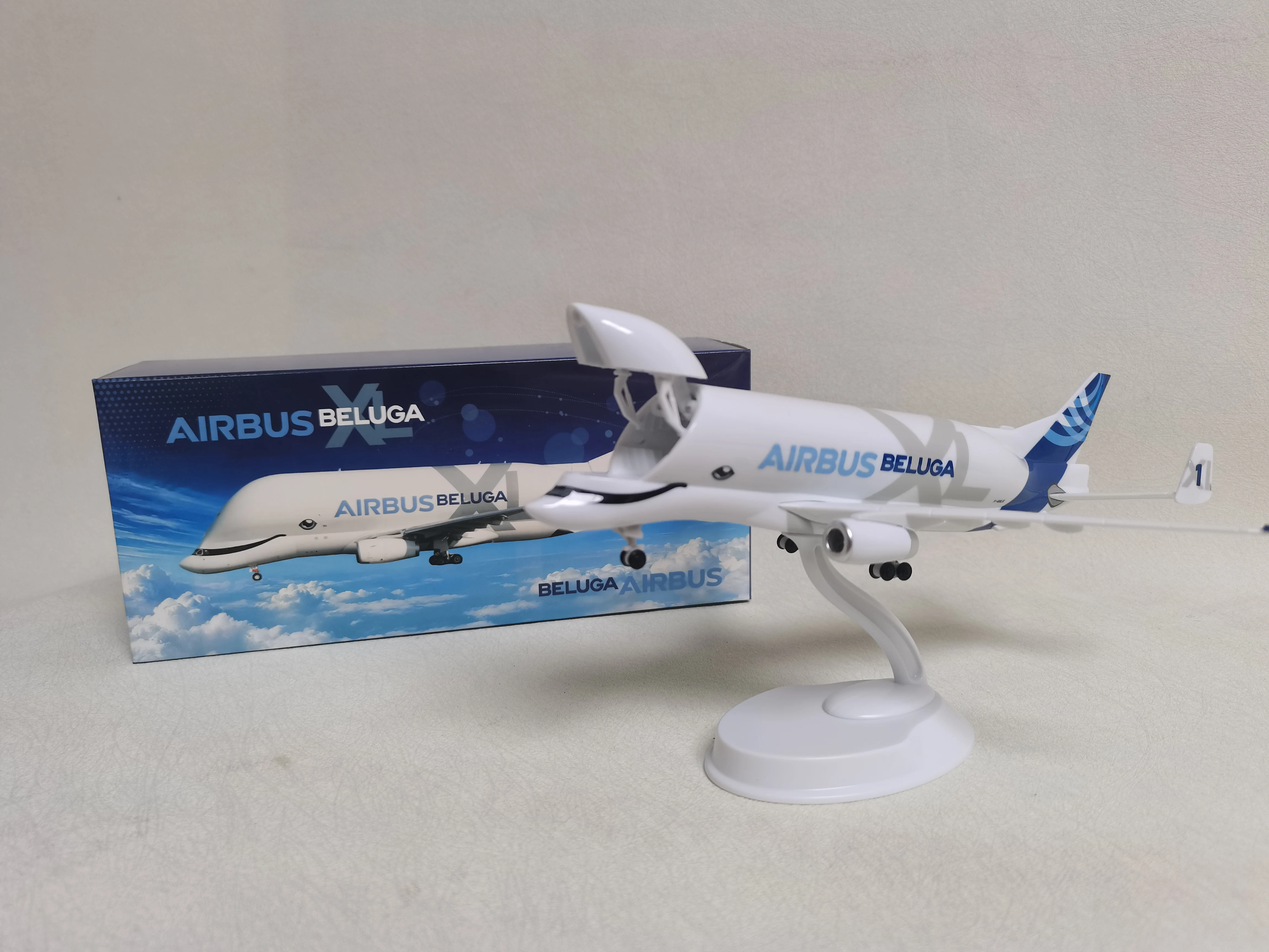 20cm-プレーンモデル-エアバスa330-ベルーガ-輸送機-開閉可能なキャビンドア-abs樹脂製-ミニチュア飛行機-コレクションギフト