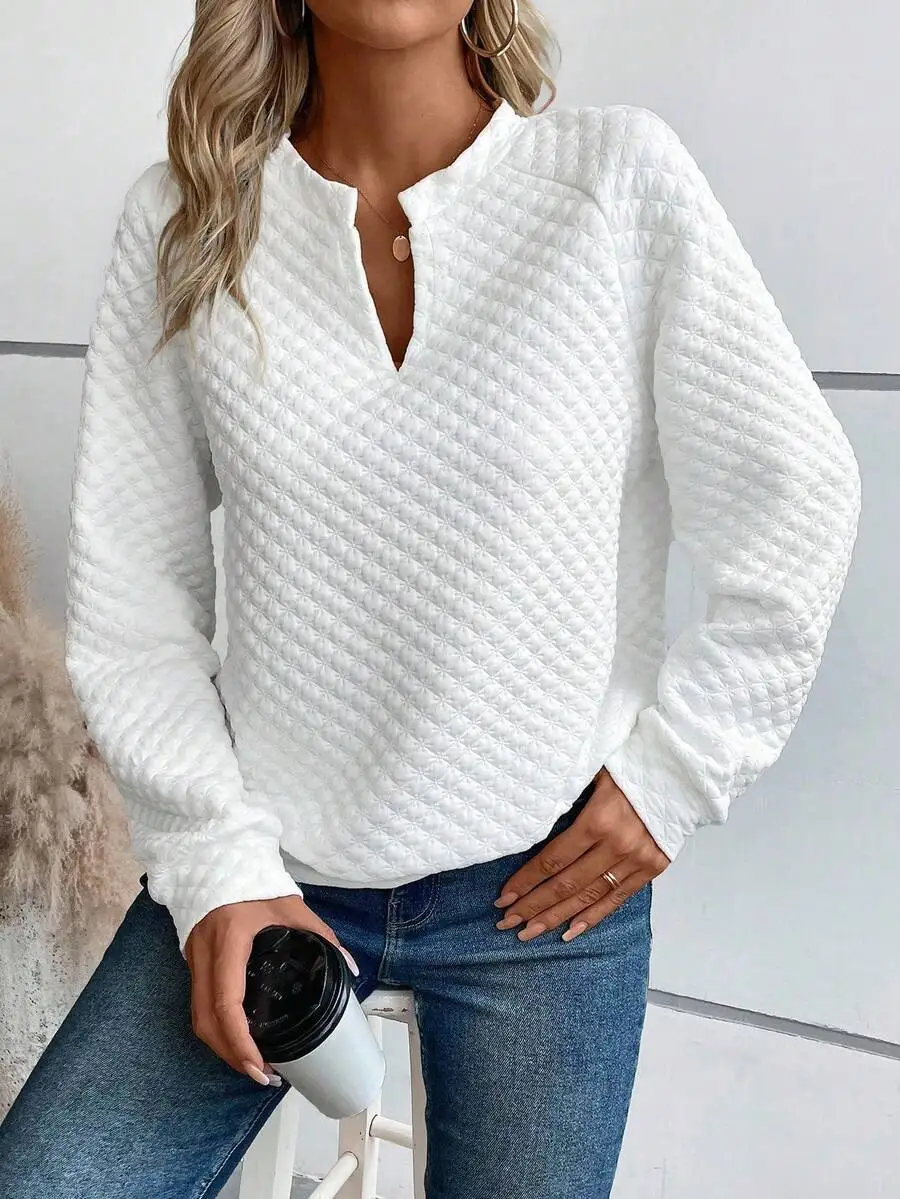

Women's White Quilted Long Sleeve Notch Neck Sweatshirt, Casual Loose Fit for Fall