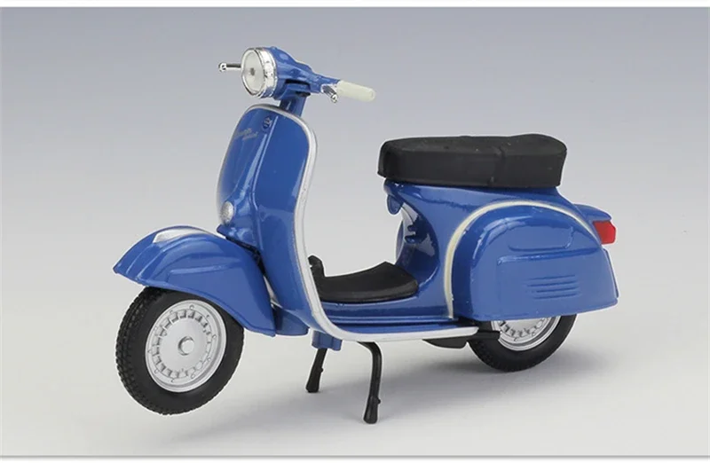 

Maisto 1:18 150 Sprint Veloce 1969 Scooter blue Diecast Motoycycle