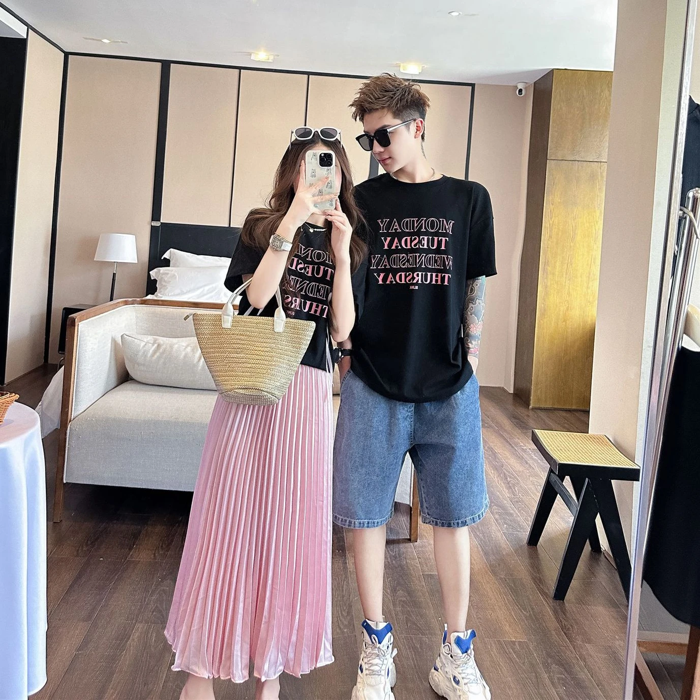 Parents and Children Clothes for The Whole Family Korean Mom Daughter Bow T Shirts Pink Skirts Outfits Dad Son Tees Jeans Sets