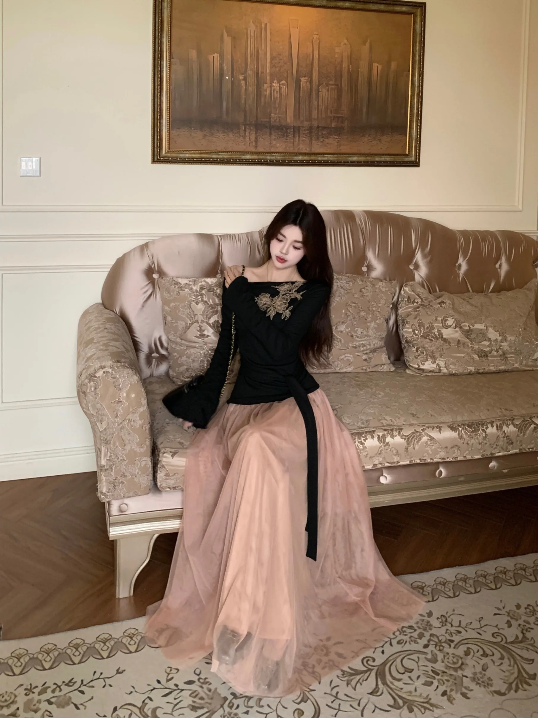 

Elegant Autumn Winter Embroidered Off-Shoulder Tie-Belted Top Skirt Set Women's Casual Versatile Fashion Ensemble