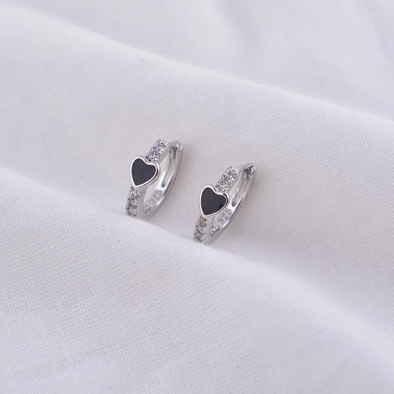 925 Sterling Silver Buckle Black Love  Ins Temperament All-matching Earrings for Women Cold Wind 2023 New Earrings