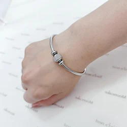 Fashion Simple Wear Resistant Jewelry Women's Metal Snake Chain Elastic Waterproof Magnet Self-priming Stainless Steel Bracelets