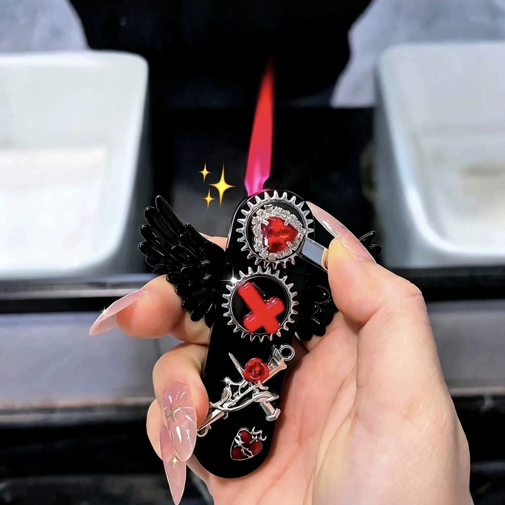 

Fashion Angel Wings Lighter White Pink Grinding Wheel Windproof Jet Flame Refillable High-Value Appearance Gift for Girlfriend