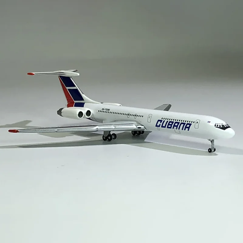 1:500 Scale Ilyushin Il-62M Planes Model Airplanes Cubana Airlines Alloy Aircraft Plane model For collection