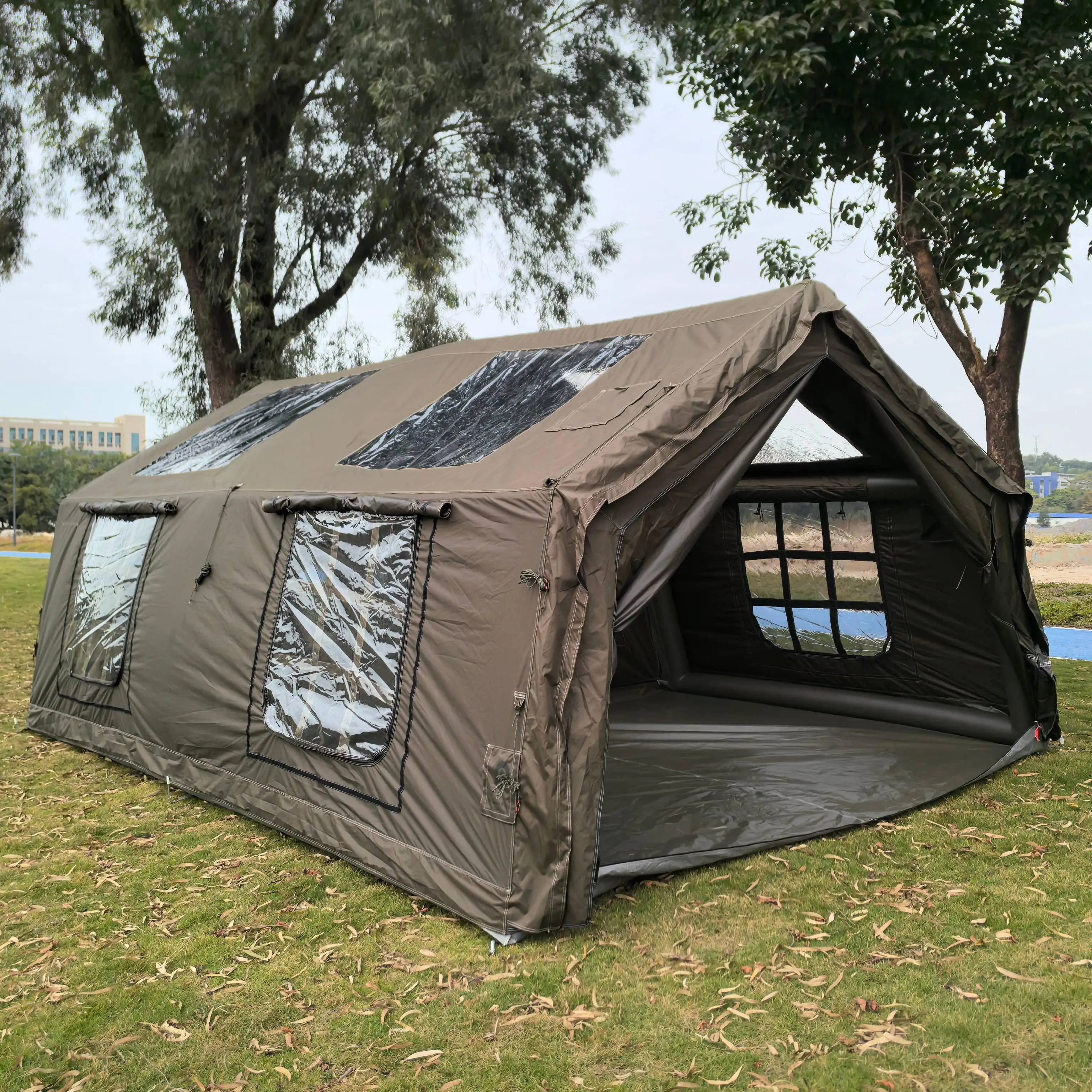 Large double-layer single-bedroom automatic inflatable tent, suitable for family camping and camping activities