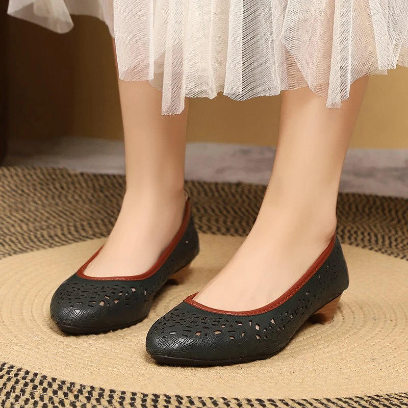 

Новинка 2023 года, женская дышащая летняя обувь из натуральной кожи, женские лоферы без шнуровки на плоской подошве, мягкие повседневные туфли на танкетке с круглым носком