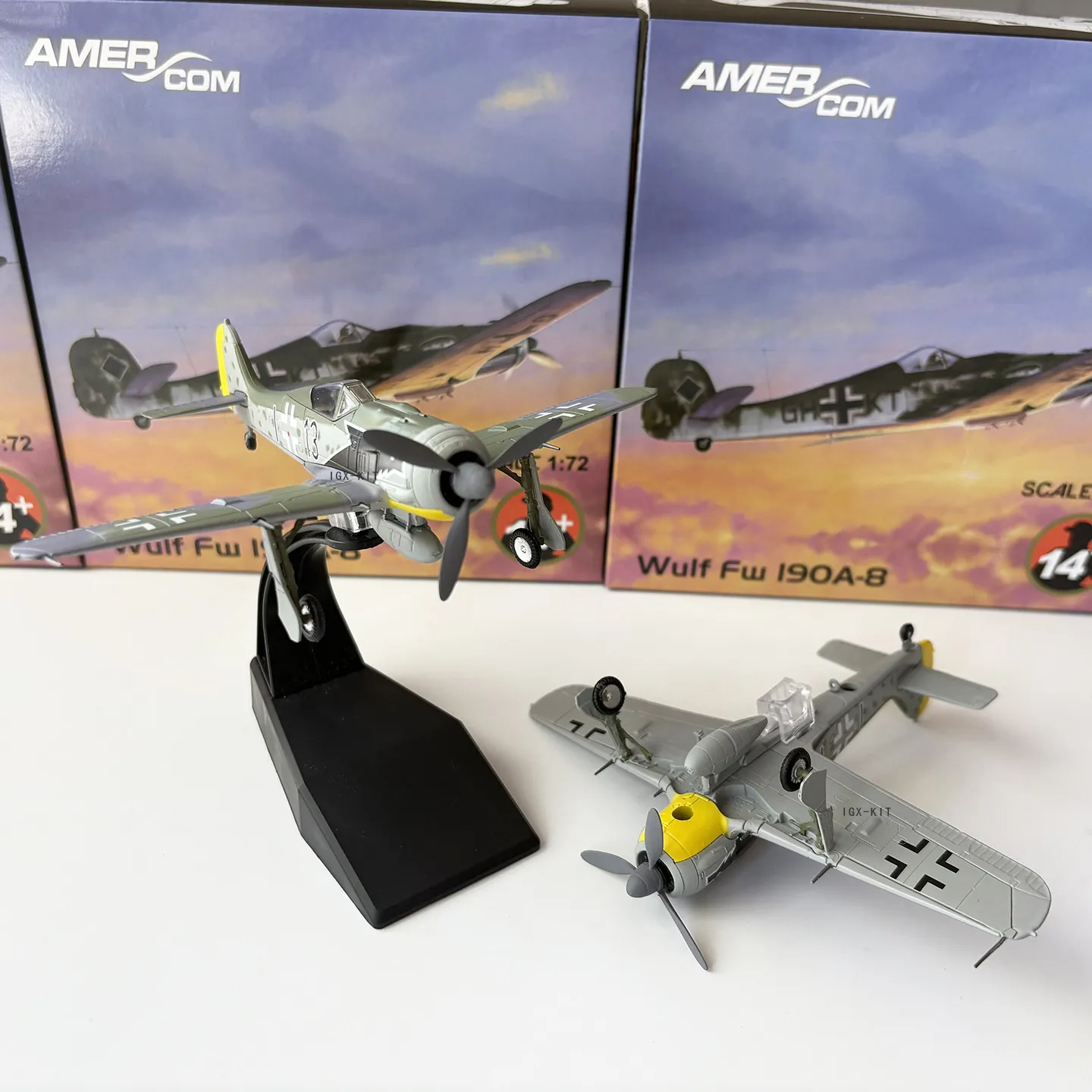 

Масштаб 1/72 FW190 Немецкая модель самолета Второй мировой войны, высокодетальный коллекционный дисплей