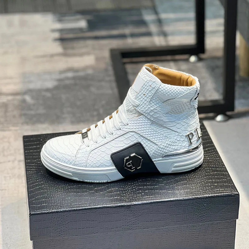 Luxe ontwerper herfst winter nieuwe heren sneakers water diamant hoge top loopschoenen voor heren mode lederen casual korte laarzen