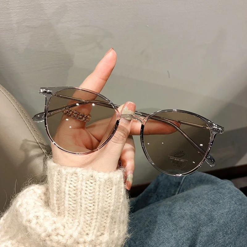 Photochrome Anti-Strahlen-Brille für Damen, Übergangs-Metallgestell, UV400-Schutz, austauschbare Gläser