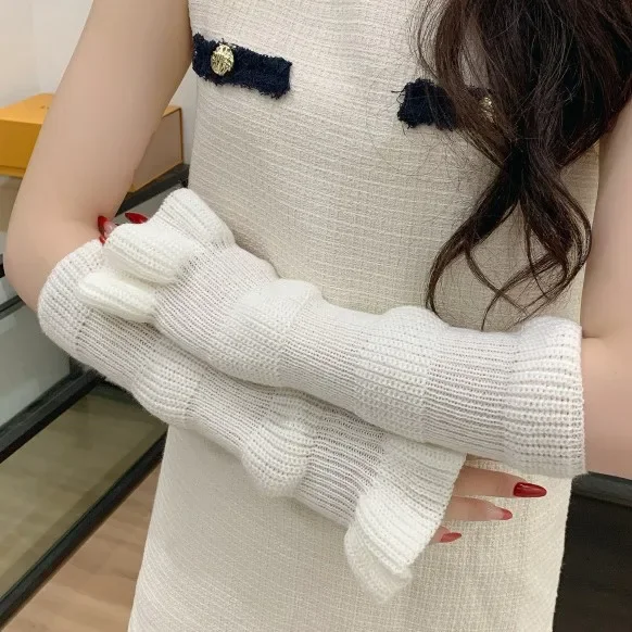 Knitted Flared Sleeve Arm Warmers Winter Thick Warm Pile Arm Covers Wavy Gloves for Girls