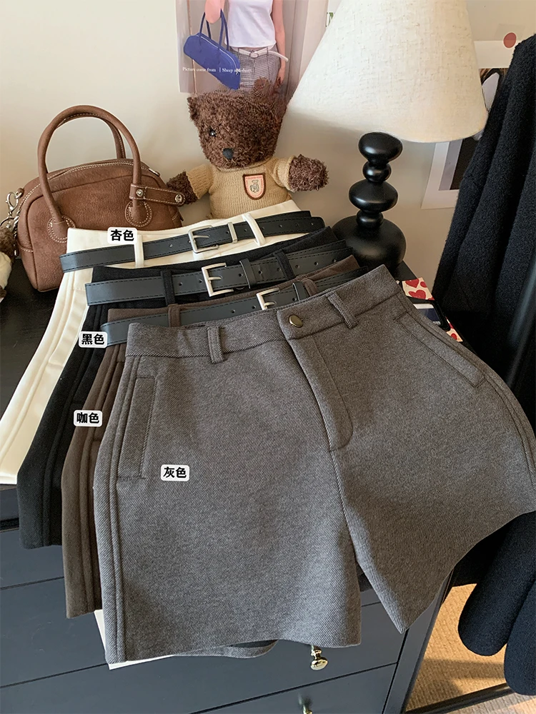 2024 novo outono e inverno high-end avançado shorts de lã para mulheres estilo menina quente cintura alta pernas largas emagrecimento calças quentes