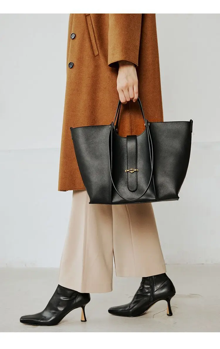 

High-End Simple Unique Vintage Diaper Bags For Women Designer Leather Large Capacity Elegant Shoulder Bag Luxury Fashion